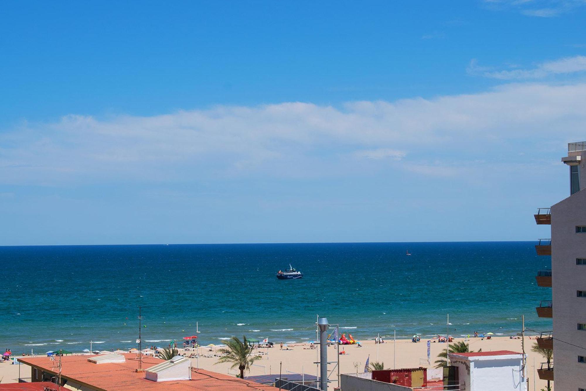 El Tiburon - Piso Con Espectaculares Vistas Al Mar - Solo Para Familias Ideal Para 4 Personas - Aire - Calefaccion - Ganador Award 2025, 2024, 2023, 2022 Playa de Gandia Екстер'єр фото
